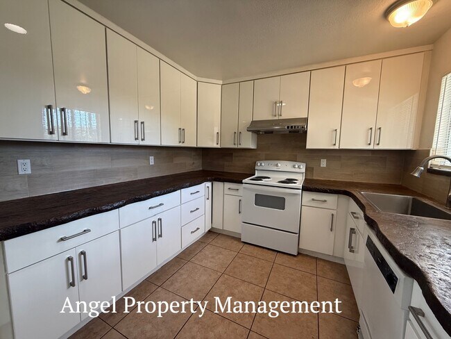 Foto del edificio - 6932 Richman Way