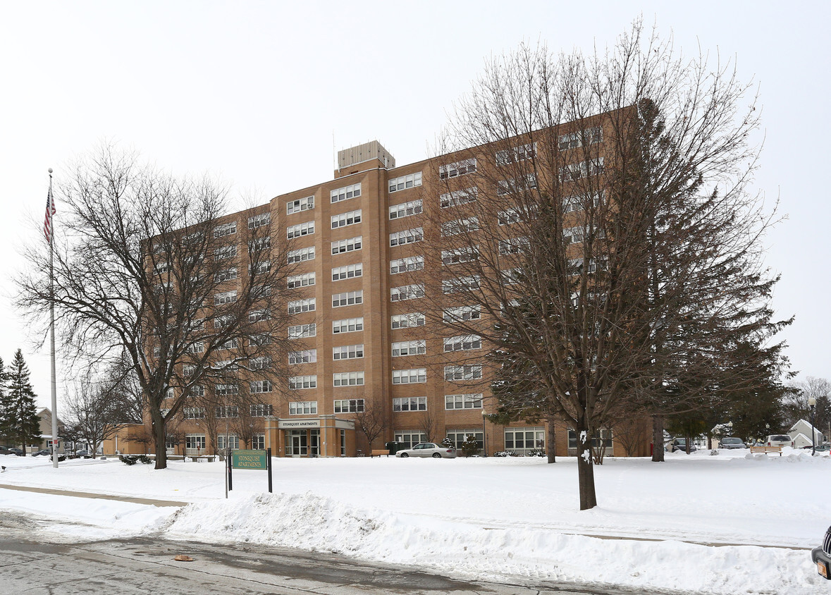 Primary Photo - Stonequist Apartments