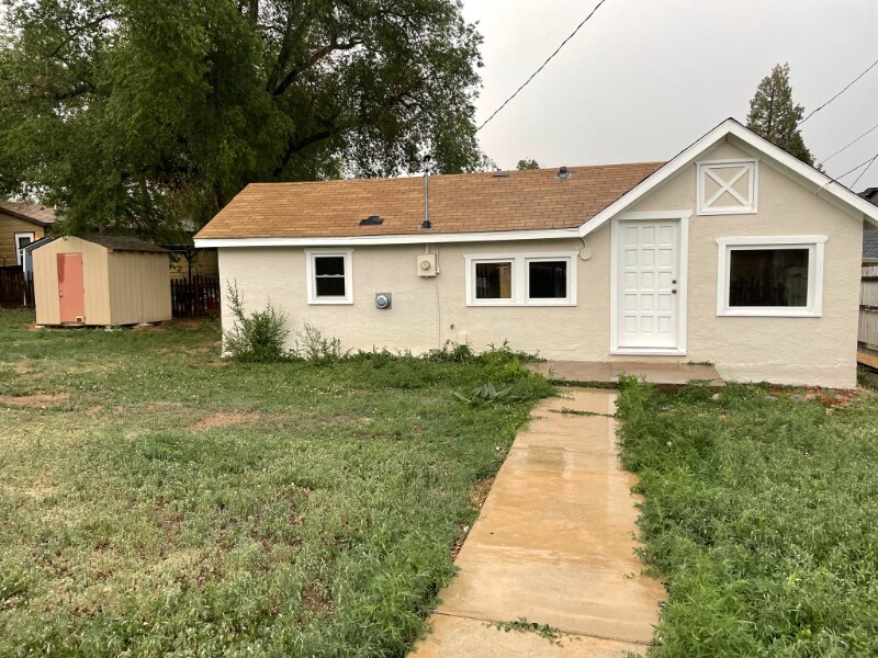 Primary Photo - 2518 Hayes St