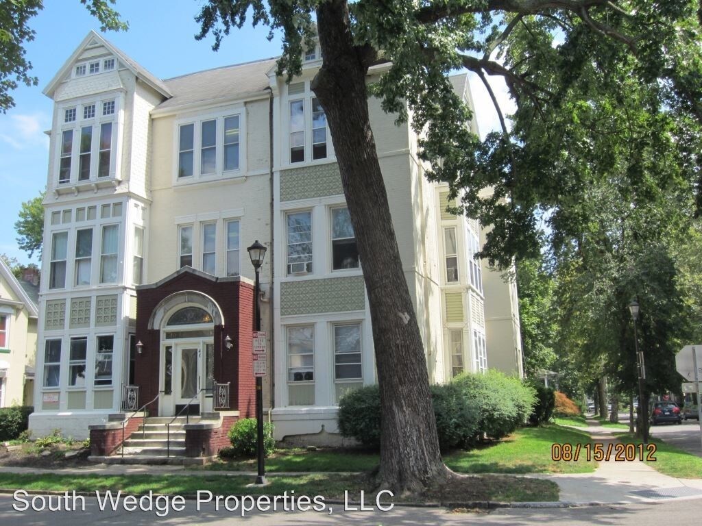 Primary Photo - 40 Rowley St