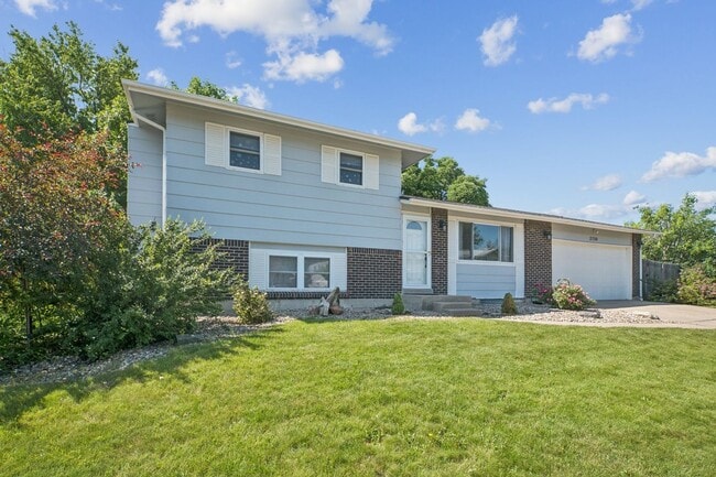 Building Photo - Charming 3BR House in Broomfield