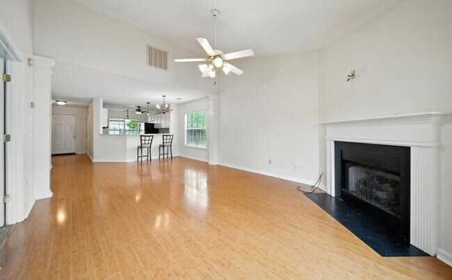 Building Photo - Charming 2BR House in Columbia