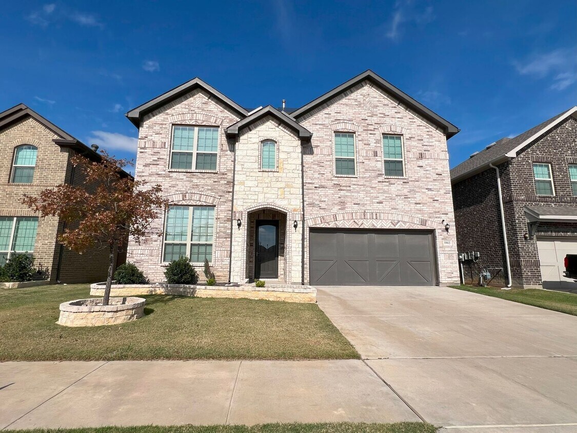 5912 Saddle Pack Dr Fort Worth, TX 76123 Alquileres en Fort Worth, TX