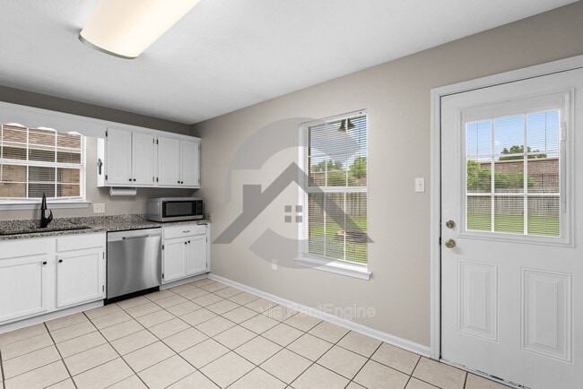 Building Photo - 3970 Gabrial Dr