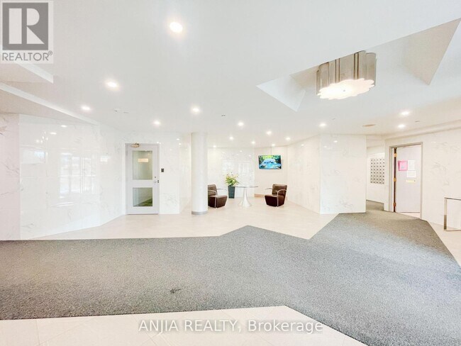 Building Photo - 300-1300 Alton Towers Cir