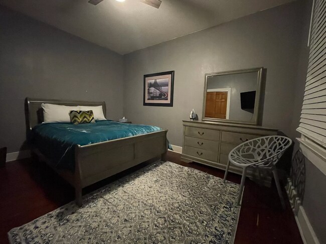 Foto del edificio - 2934 Saint Bernard Ave