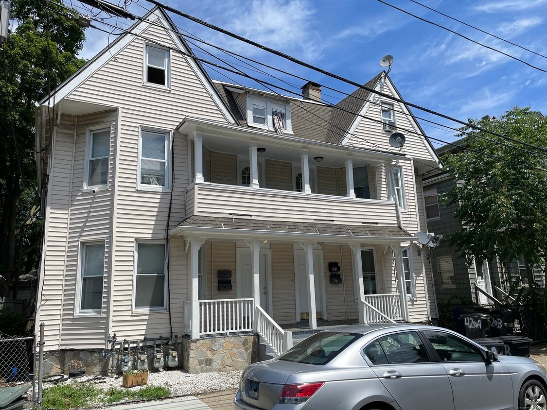 Building Photo - 418 Atlantic St