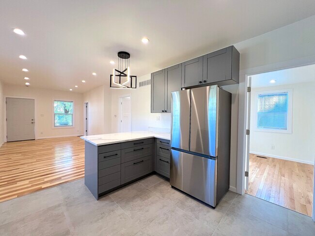 Foto del edificio - 3787 Maxwell St