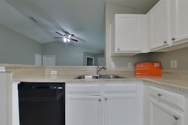 Building Photo - 3103 Kelling St