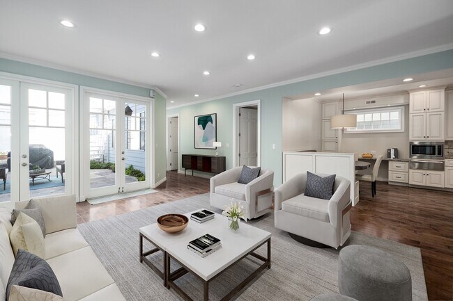 Family Room - 561 35th St