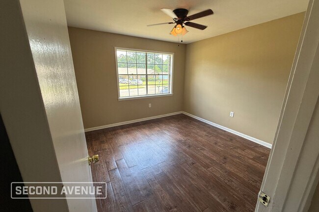 Foto del edificio - 4336 Bayberry Dr