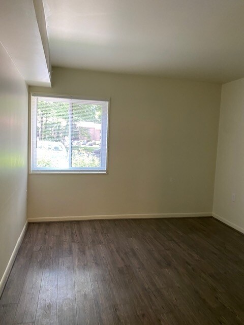 Bedroom - 1548 Northgate Sq