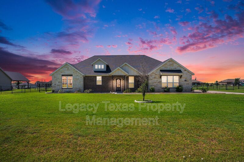 Foto principal - 6355 Rustic Edge St