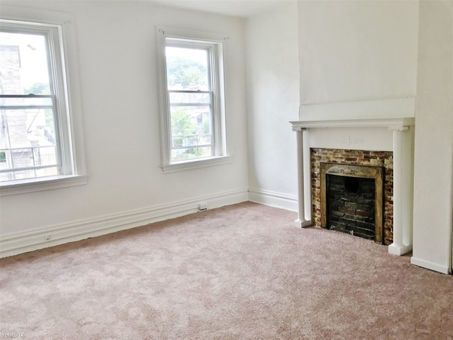 Building Photo - 2 br, 1 bath  - 516 McCandless Ave