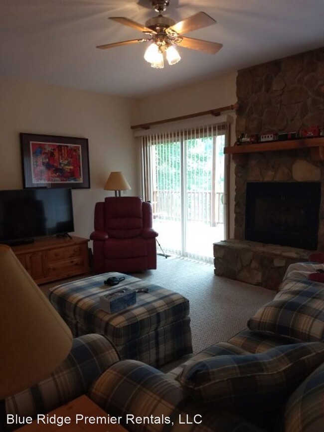 Building Photo - 2 br, 2 bath House - 50 Pine Bluff #14