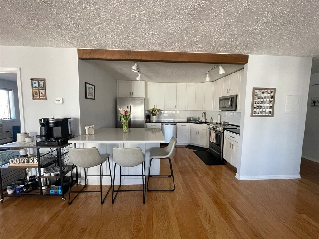 Foto principal - 131 Coolidge Ave