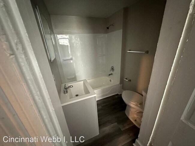Building Photo - 4 br, 2 bath House - 950 Elberon Ave