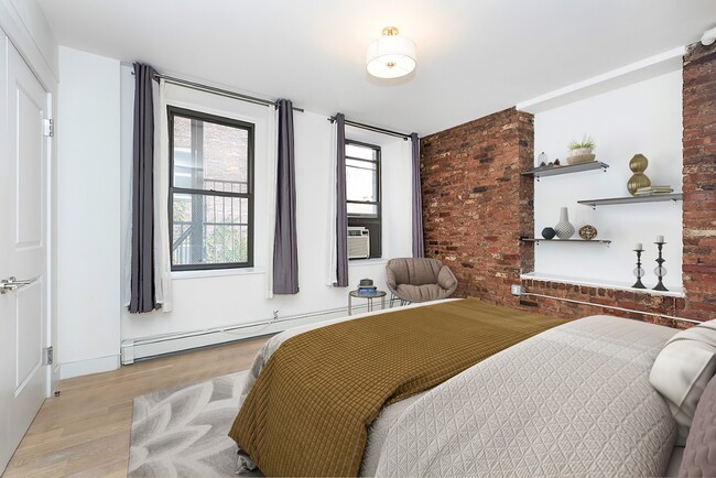 Building Photo - 334 Bowery