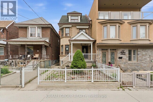 Photo du bâtiment - 154 Wallace Ave