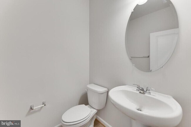 Building Photo - 9333 Barnes Lp