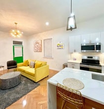 Building Photo - 2234 St Ann St.