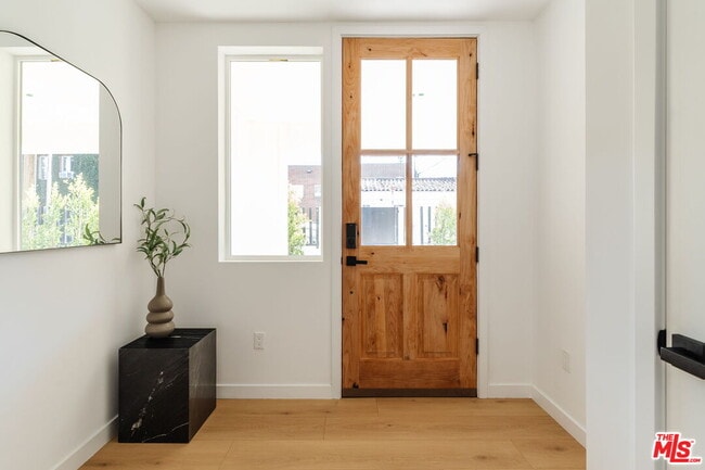 Foto del edificio - 6763 Lexington Ave