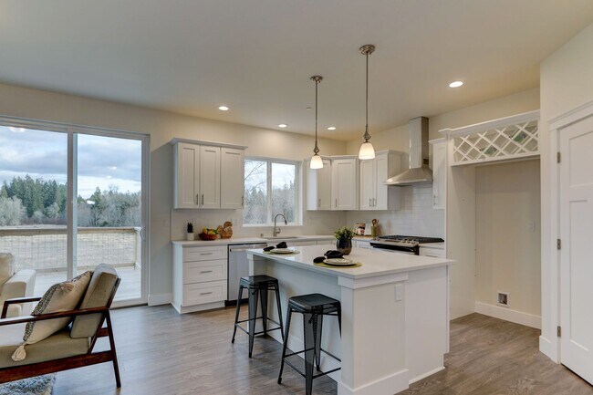 Building Photo - Brand New 4-Bedroom Home Easy Commute to J...
