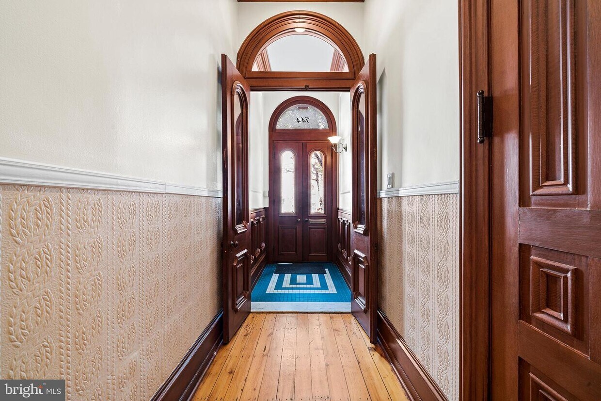 Foto principal - 744 S 10th St
