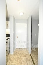 Building Photo - 4280 Quentin Ave