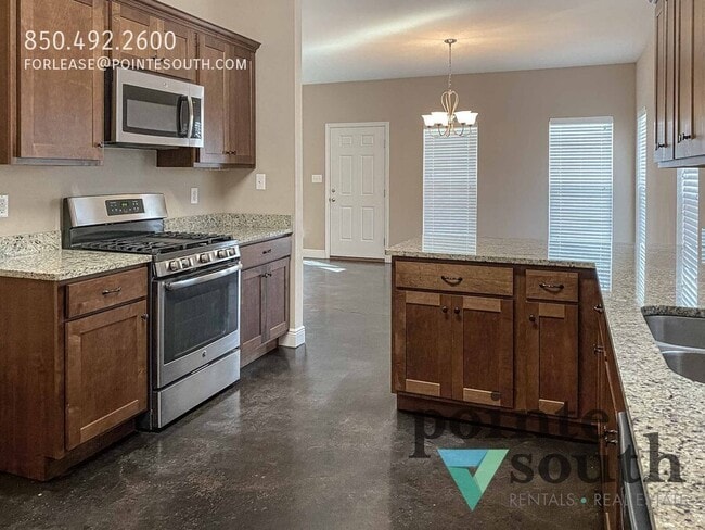 Building Photo - 12919 -A Churchill Dr