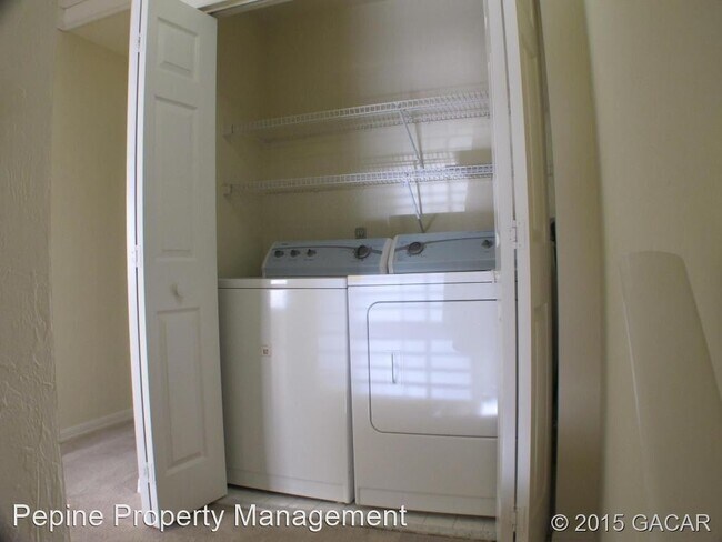 Foto del edificio - 2 br, 2.5 bath House - 5205 SW 97th Drive