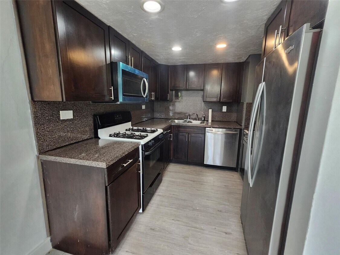 Photo - 2944 E Missionwood Lane 48-D, Miramar, FL 33025