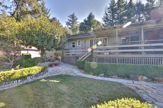 Foto del edificio - 23349 Deerfield Rd