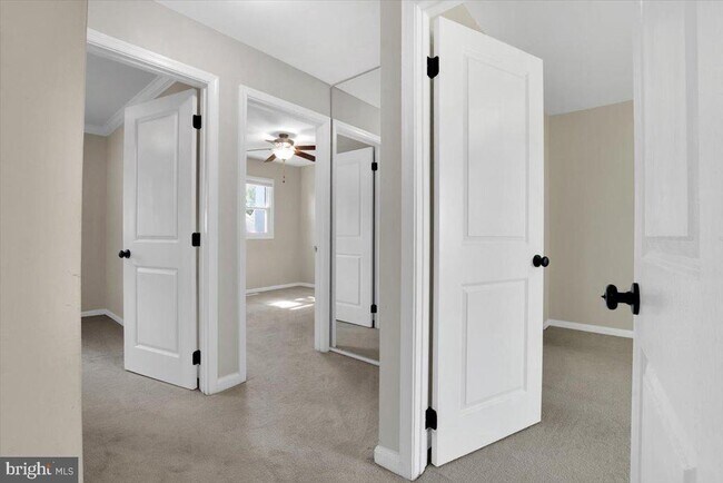 Foto del edificio - 255 Meadows Ln NE