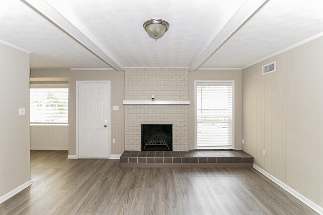 Building Photo - 5233 Yale Rd