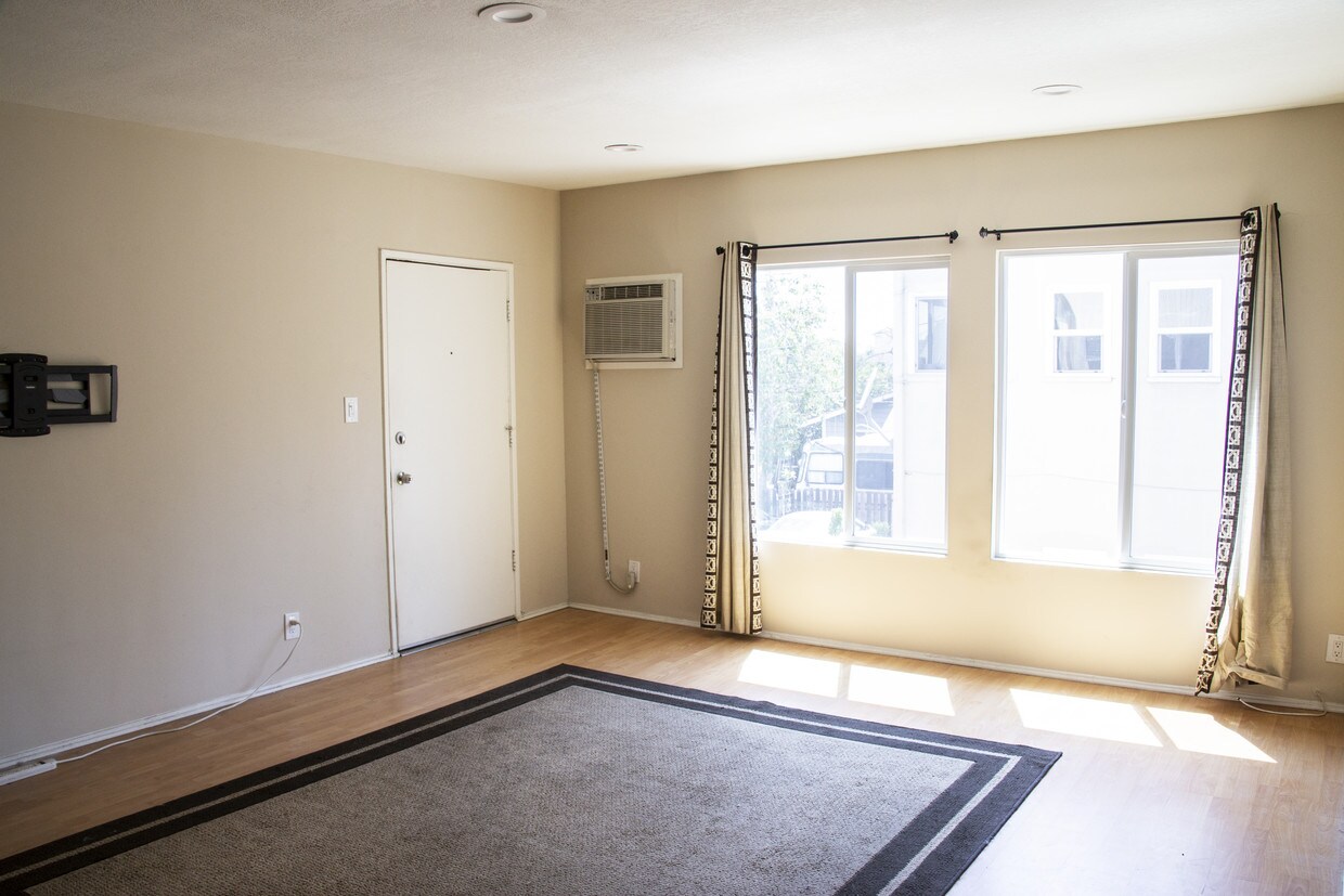 5462 Barton Ave Unit 4, Los Angeles, CA 90038 Apartments in Los