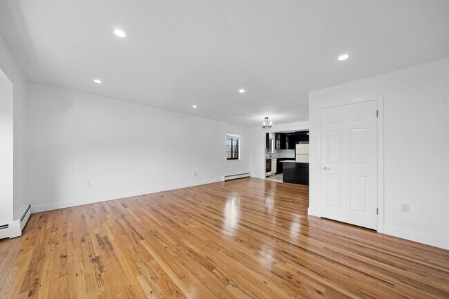 Building Photo - 148 Allwood Rd