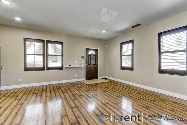 Foto del edificio - 1178 Taraya Terrace