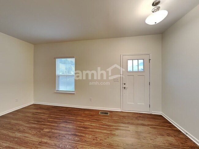 Building Photo - 657 Hamilton Park Drive