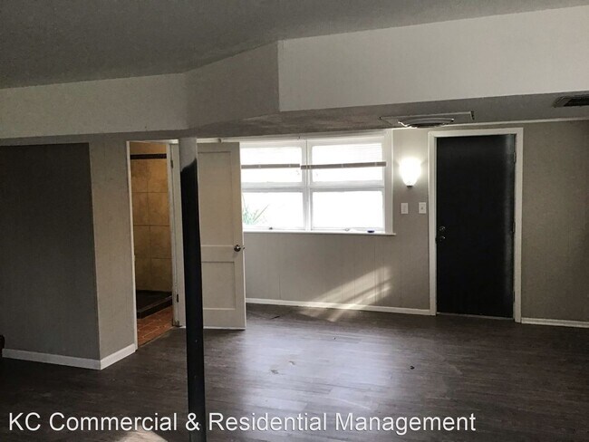 Building Photo - 3 br, 2 bath House - 7201 NW Winter Ave
