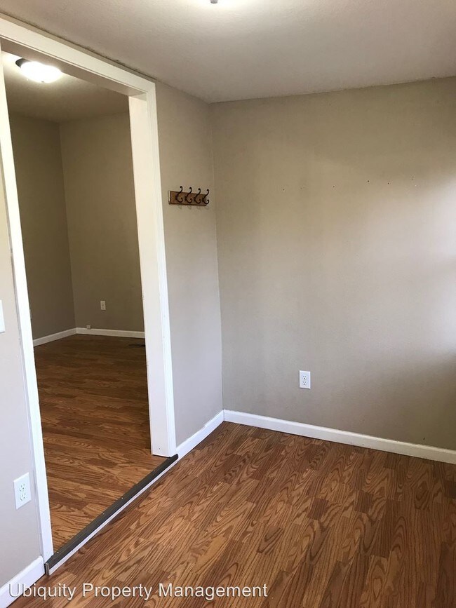 Building Photo - 3 br, 2 bath House - 809 4th Ave NW