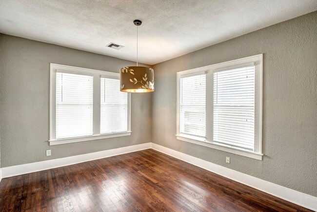 Foto del edificio - 1135 Woodland St