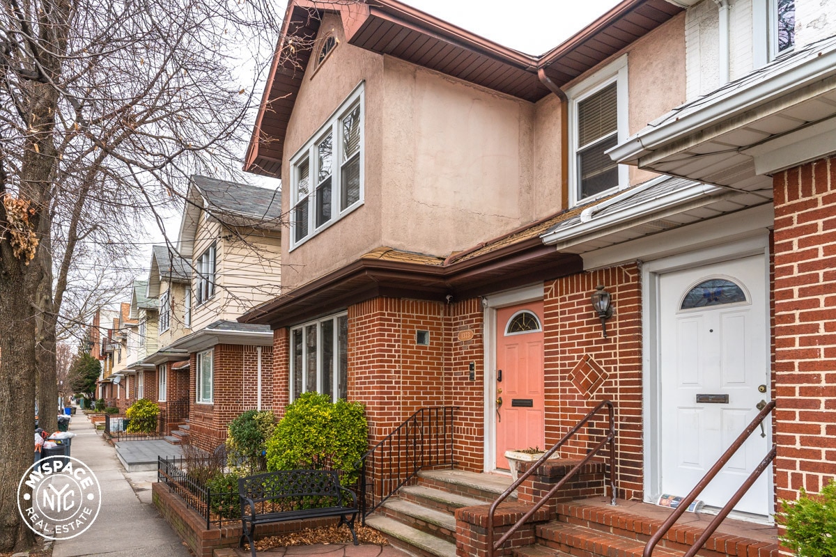 Primary Photo - 1375 E 12th St