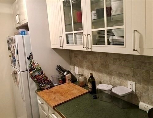 Foto del edificio - 33 Pond Ave