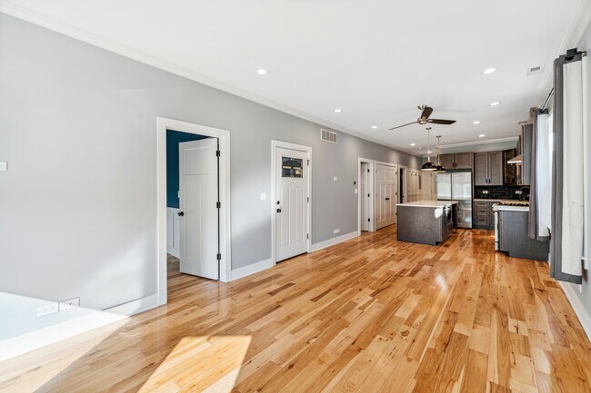 Foto del edificio - 3713 N Central Park Ave