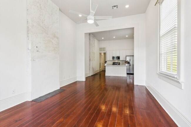 Foto del edificio - 2122 S Liberty St