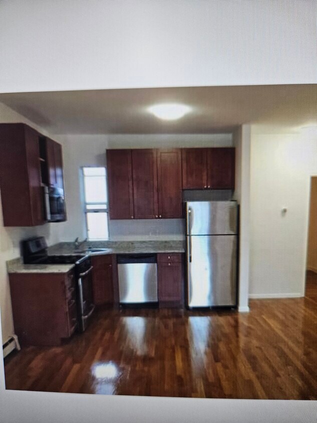 Foto principal - 69 S Huntington Ave