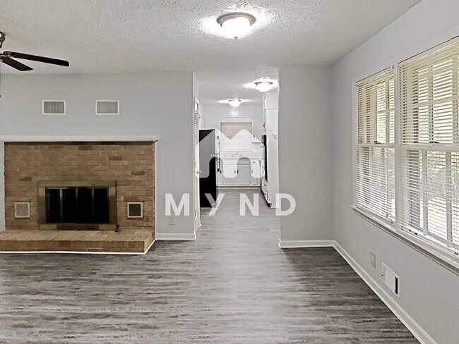 Foto del edificio - 5226 E Shore Dr SW