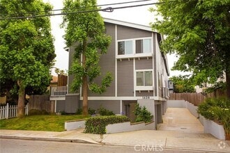 Building Photo - 1420 12th St