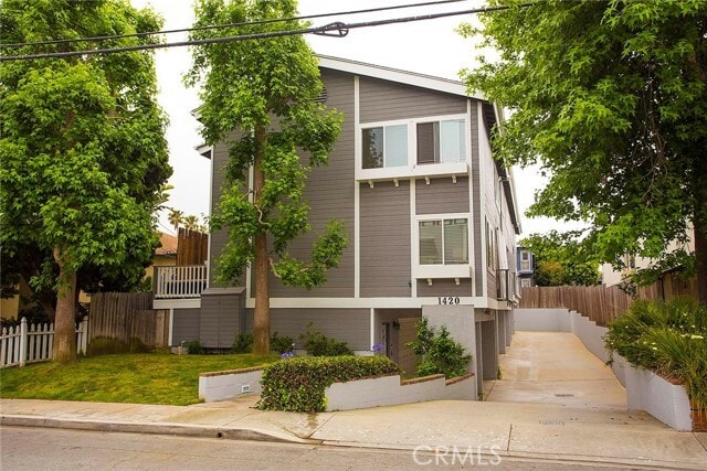 Primary Photo - 1420 12th St